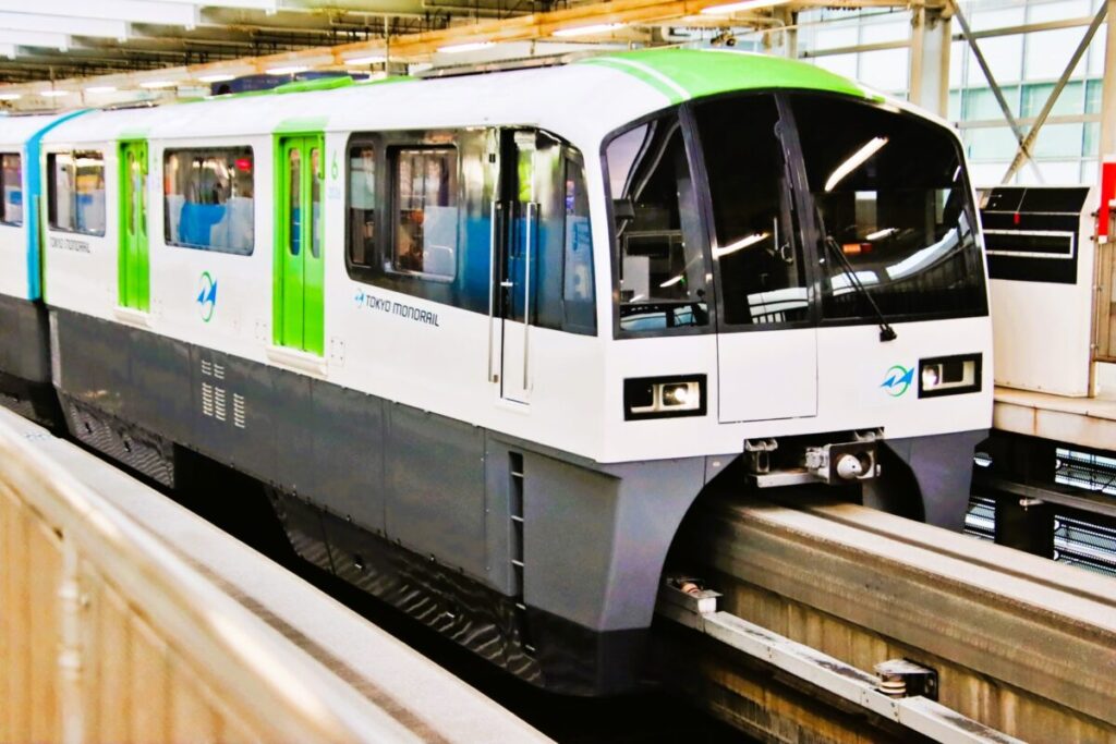 Tokyo Monorail traveling to Haneda Airport