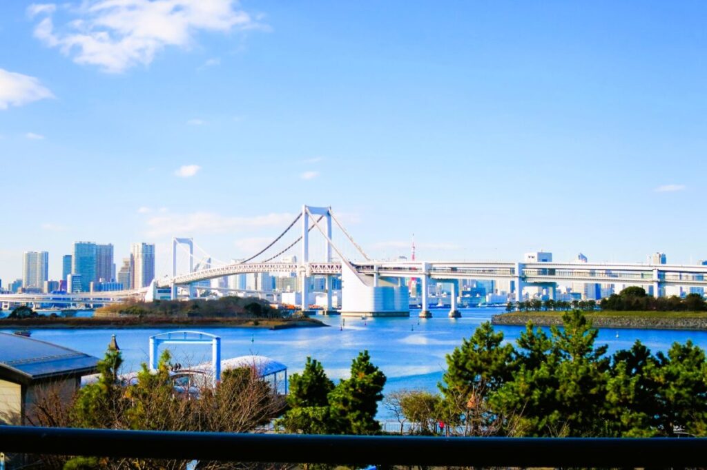 Tokyo’s Rainbow Bridge illuminated at night