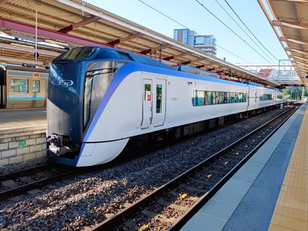 Shinshu-go Shinkansen passing through mountains