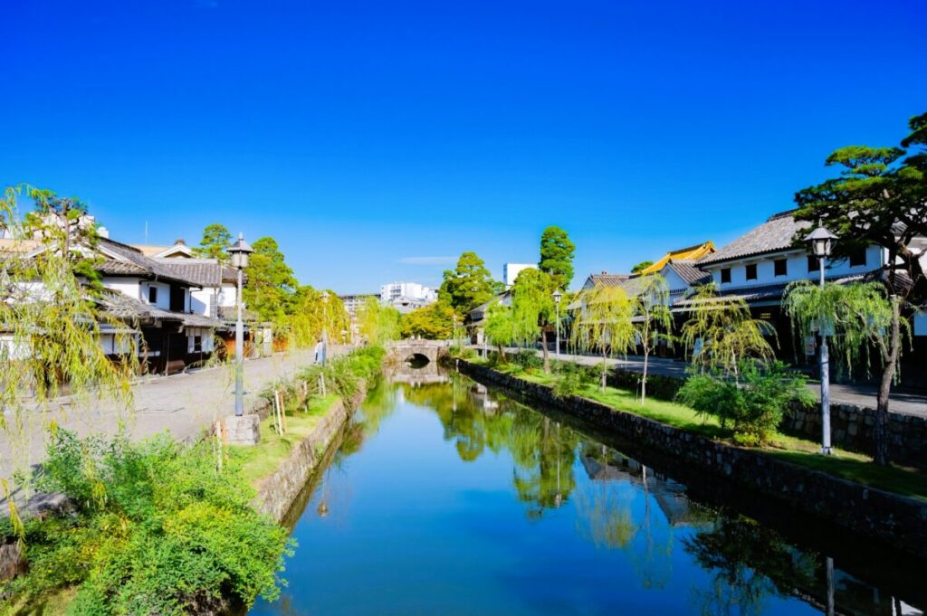 Historic streets and canal scenery of Kurashiki Bikan Historical Quarter